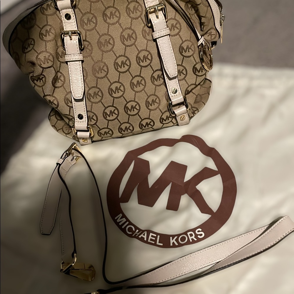 Michael Kors Bedford Bowling Bag with Crossbody Strap AUTHENTIC